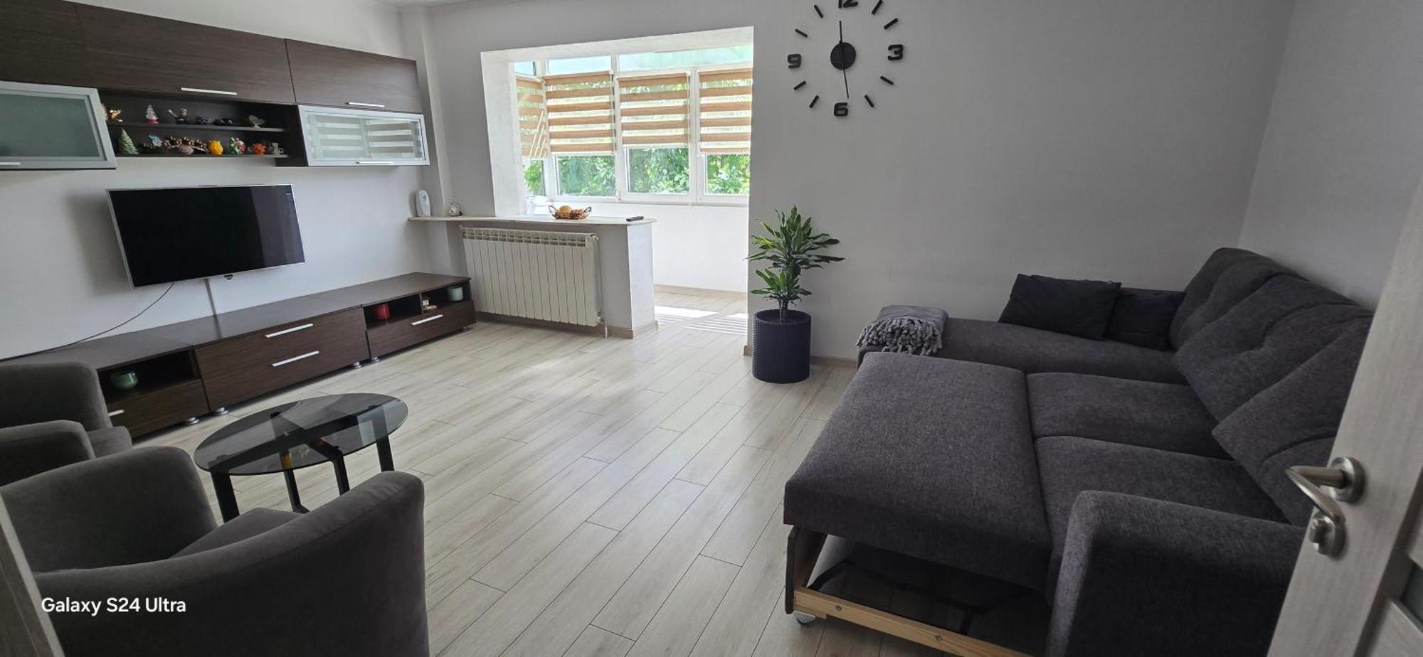 Ilona Apartament 3 Camere Râmnicu Vâlcea Екстериор снимка